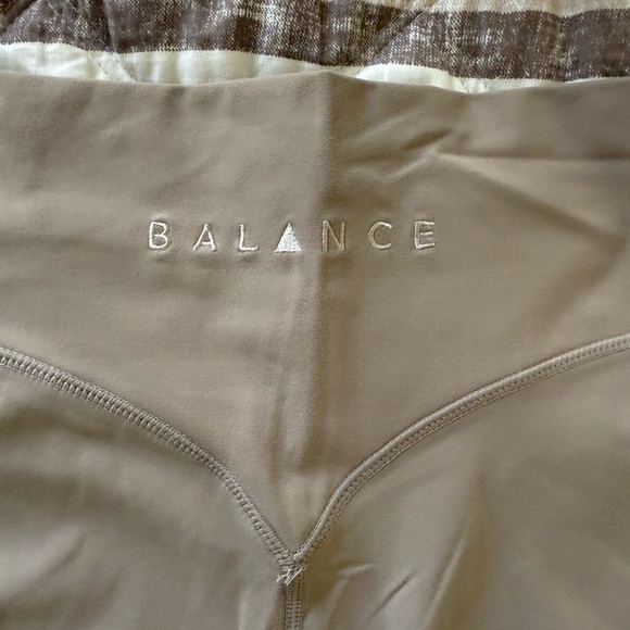 Balance Athletica Taupe Leggings - Picture 3 of 5